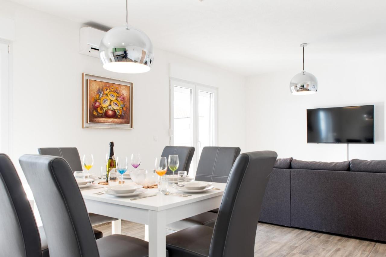 Apartments Zilic Kaštel Stari Eksteriør billede