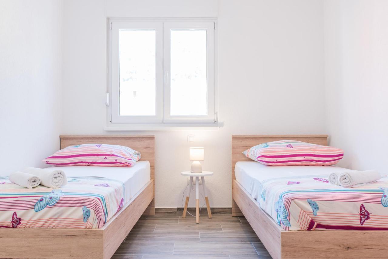 Apartments Zilic Kaštel Stari Eksteriør billede