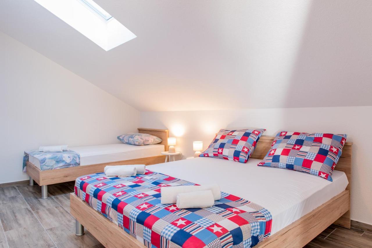 Apartments Zilic Kaštel Stari Eksteriør billede